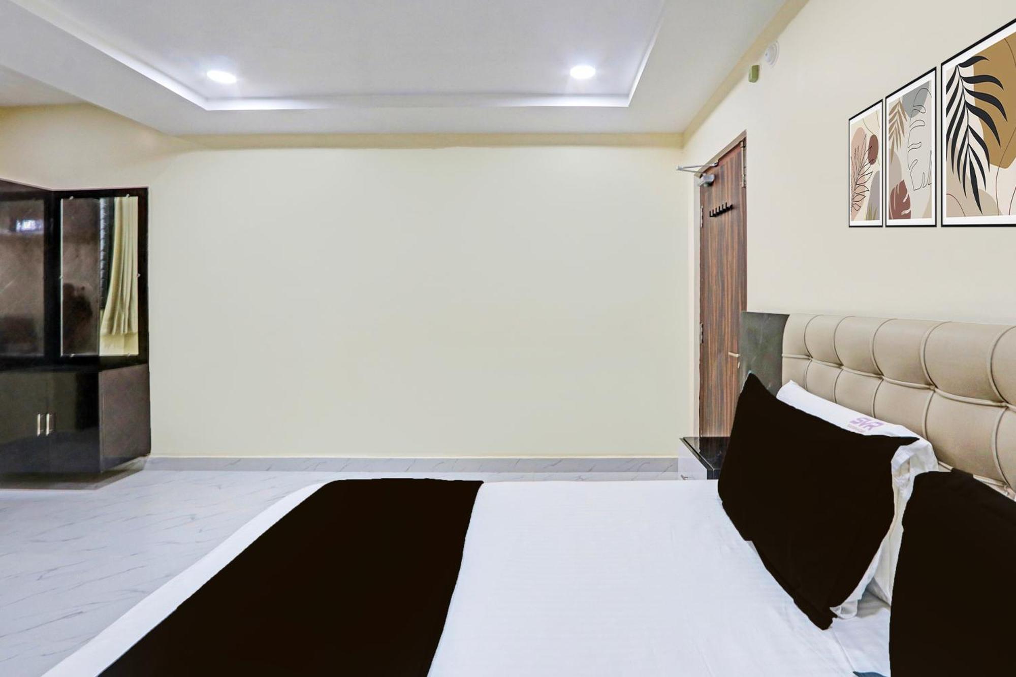 Super Hotel O Sri Vishnu Residency Kottapalli Екстериор снимка